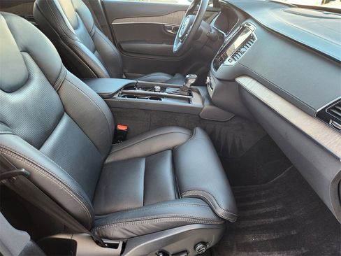 Used 2022 Volvo XC90 T6 Inscription image 14