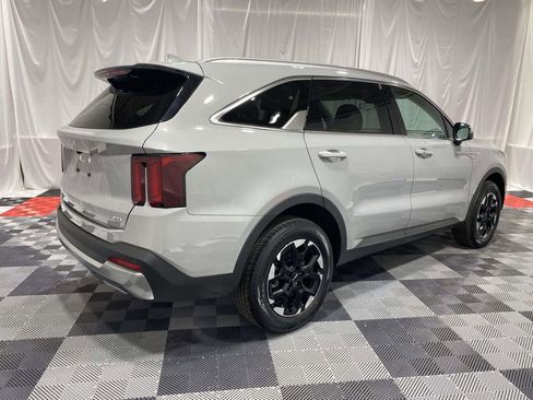 New 2026 Kia Sorento S AWD/4WD image 4
