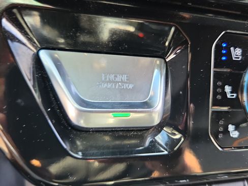 Certified 2024 GMC Sierra 1500 AT4 w/ Technology Package AWD/4WD image 28