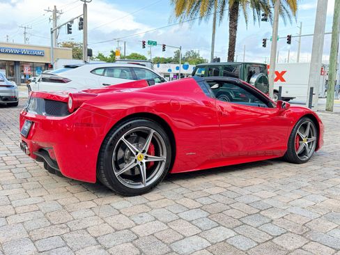 Used 2015 Ferrari 458 Spider RWD image 16