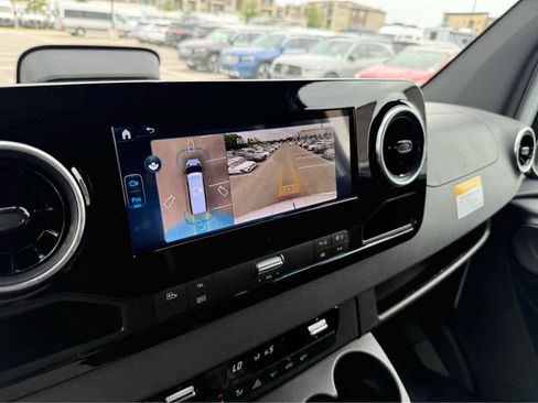 New 2025 Mercedes-Benz Sprinter 2500 image 27