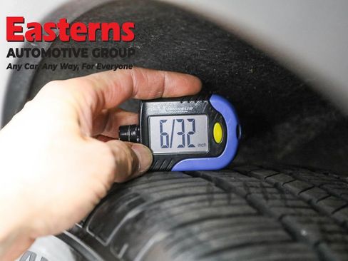 Used 2024 Cadillac XT4 Premium Luxury image 28