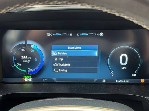 Used 2023 Ford F150 Lightning XLT AWD/4WD image 32