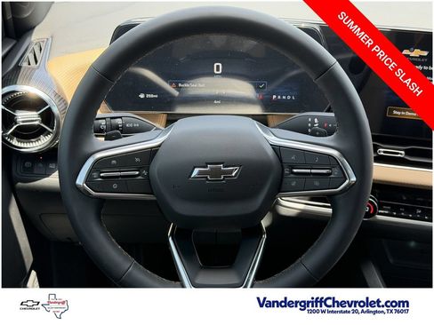 New 2027 Chevrolet Equinox ACTIV FWD image 12