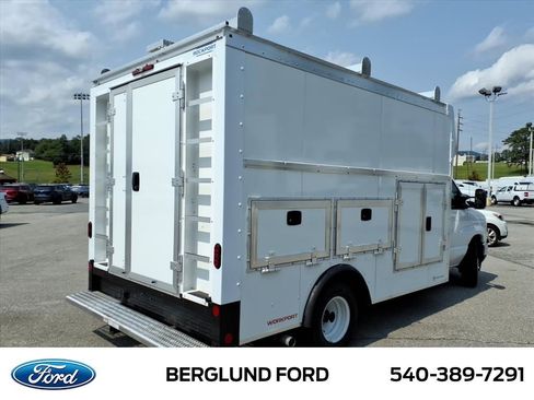 New 2026 Ford E-350 and Econoline 350 Super Duty w/ Driver's Safety Package image 5