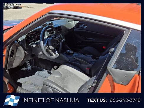 Used 2024 Nissan Z Performance w/ Heritage Edition RWD image 6