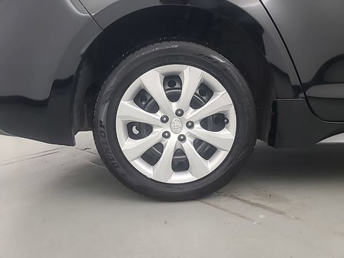 Used 2025 Toyota Corolla LE FWD image 10