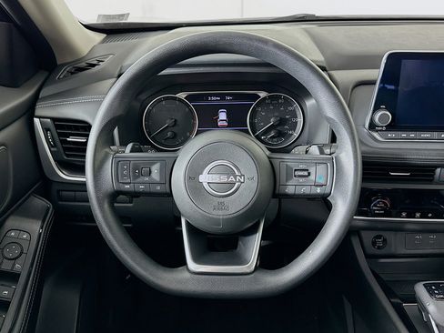 Used 2024 Nissan Rogue SV AWD/4WD image 18