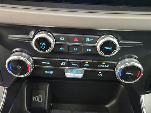 New 2025 Ford F150 XLT w/ Equipment Group 301A Standard image 18