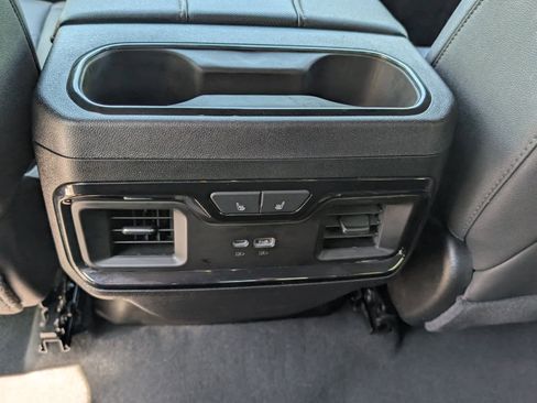 Certified 2025 GMC Sierra 1500 AT4 w/ Technology Package AWD/4WD image 18