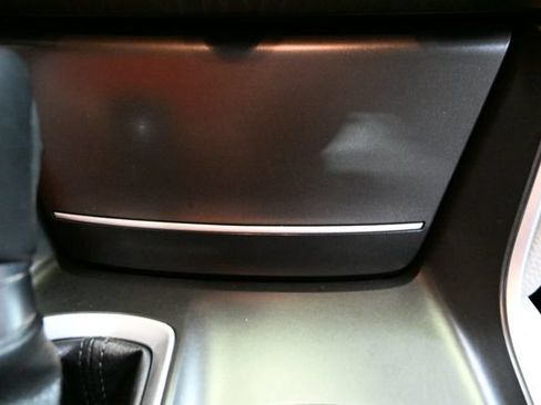 Used 2018 Honda Accord Touring image 31