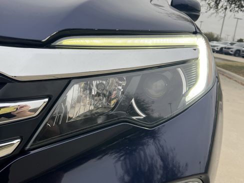 Used 2017 Honda Pilot EX-L image 6