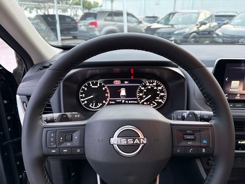 New 2026 Nissan Rogue SV FWD image 19