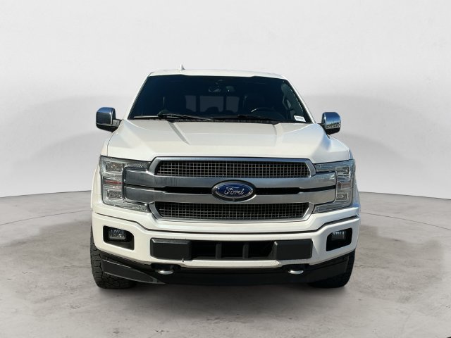 Used 2018 Ford F150 Platinum w/ Equipment Group 701A Luxury AWD/4WD image 2