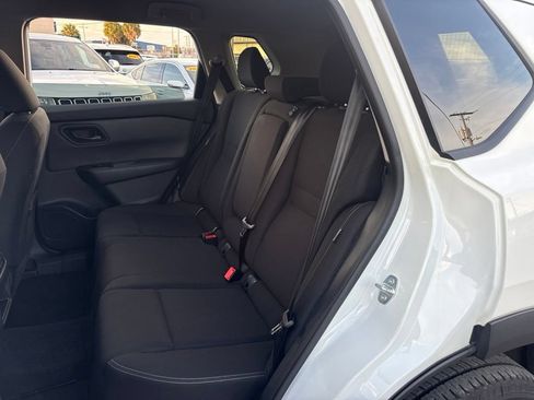 Used 2024 Nissan Rogue S AWD/4WD image 11
