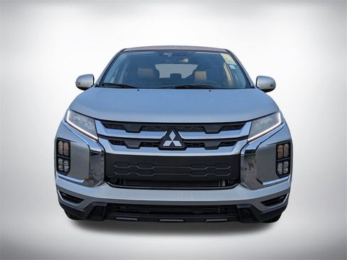 New 2025 Mitsubishi Outlander Sport SE image 9