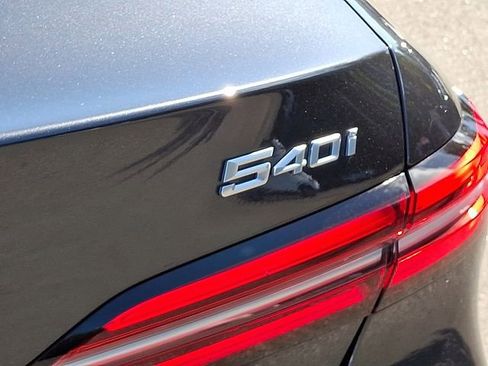 Used 2025 BMW 540i xDrive 540i xDrive image 39