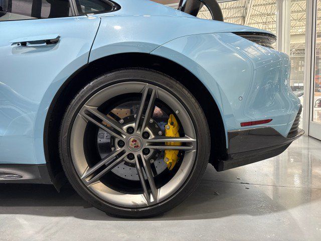 Used 2020 Porsche Taycan Turbo S AWD/4WD image 37