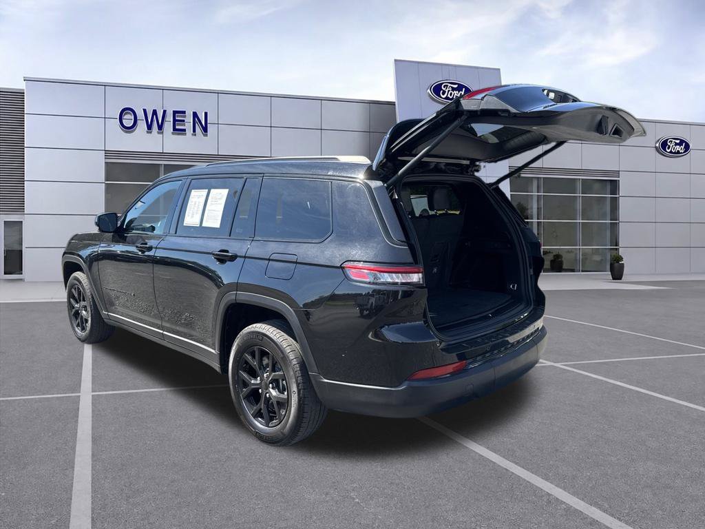 Used 2024 Jeep Grand Cherokee L Laredo AWD/4WD image 36