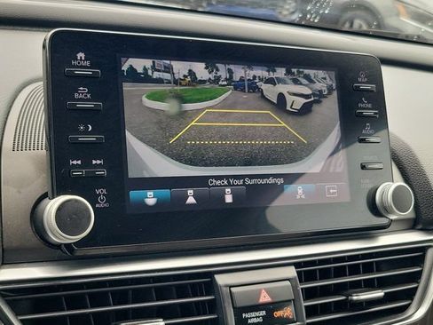 Used 2021 Honda Accord Touring image 31