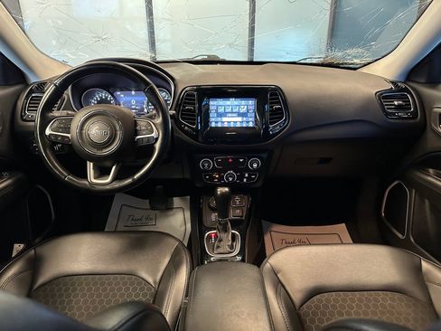 Used 2021 Jeep Compass Latitude AWD/4WD image 9