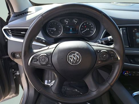 Used 2019 Buick Enclave Premium image 18