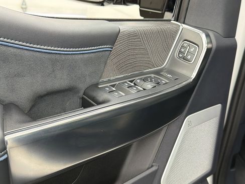 Used 2025 Ford F450 Platinum w/ Camper Package image 23