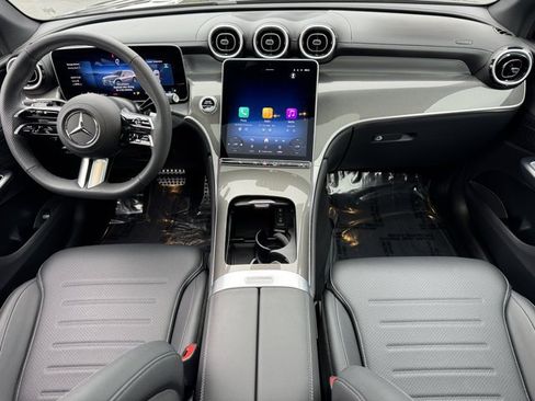 Used 2026 Mercedes-Benz GLC 300 image 10