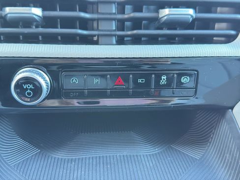 New 2026 Ford Explorer Active image 23