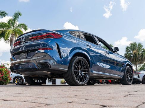 Used 2022 BMW X6 M50i w/ Executive Package AWD/4WD image 20