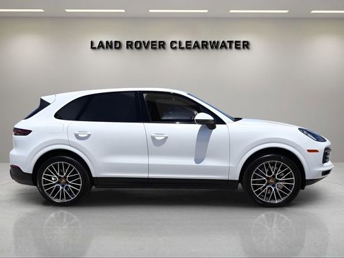 Used 2021 Porsche Cayenne AWD/4WD image 6