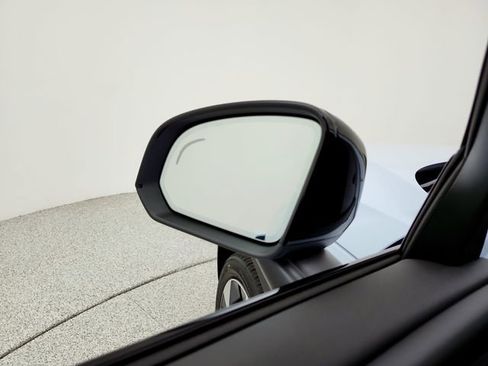 New 2026 Volvo XC40 B5 Plus w/ Climate Package AWD/4WD image 23