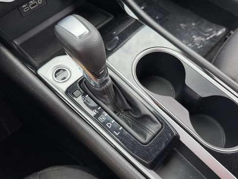 Used 2024 Nissan Altima 2.5 SV FWD image 27