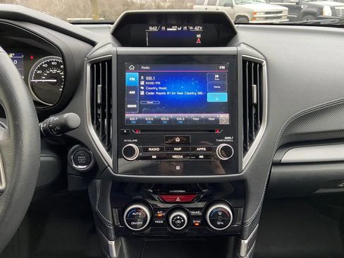 Used 2021 Subaru Forester Limited image 21