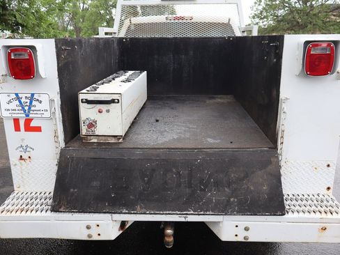 Used 2006 GMC Sierra 2500 W/T RWD image 14