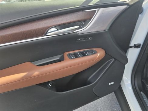 New 2026 Cadillac XT5 Premium Luxury w/ Driver Assist Package image 21
