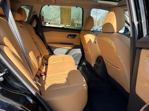 Certified 2023 Nissan Rogue Platinum image 21