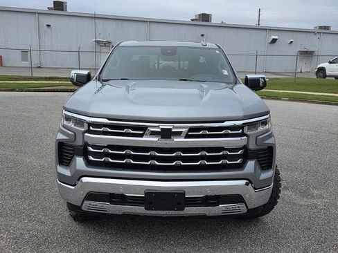 Used 2024 Chevrolet Silverado 1500 LTZ w/ Technology Package AWD/4WD image 2