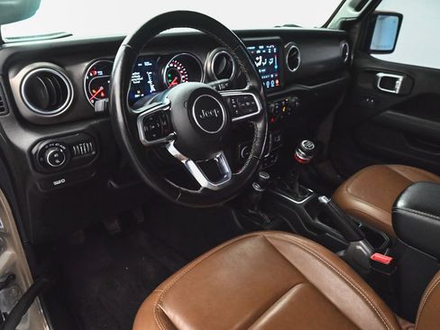 Used 2020 Jeep Gladiator Rubicon AWD/4WD image 12