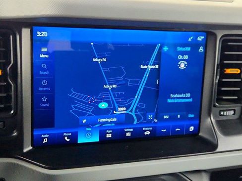 Used 2023 Ford Bronco Badlands image 18