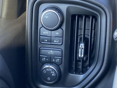 Used 2025 Chevrolet Silverado 1500 Custom image 21