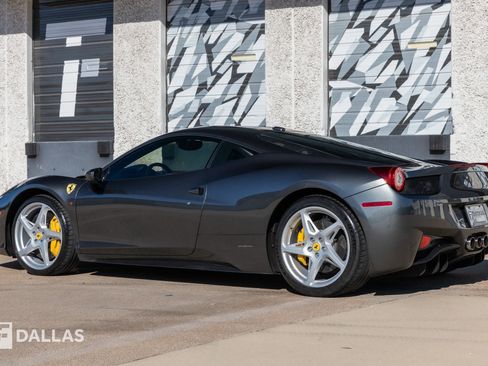 Used 2012 Ferrari 458 Italia Coupe image 10