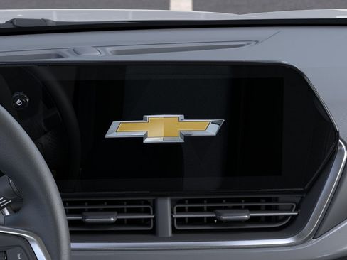 New 2026 Chevrolet Trax LT image 21