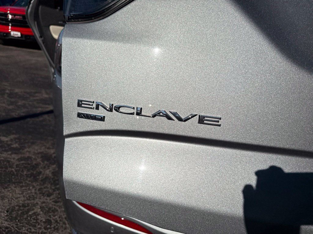 Used 2024 Buick Enclave Avenir w/ Avenir Technology Package AWD/4WD image 17