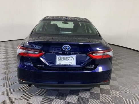 Used 2021 Toyota Camry LE FWD image 7