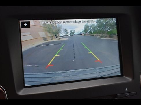 Used 2017 Lincoln Navigator Select image 11