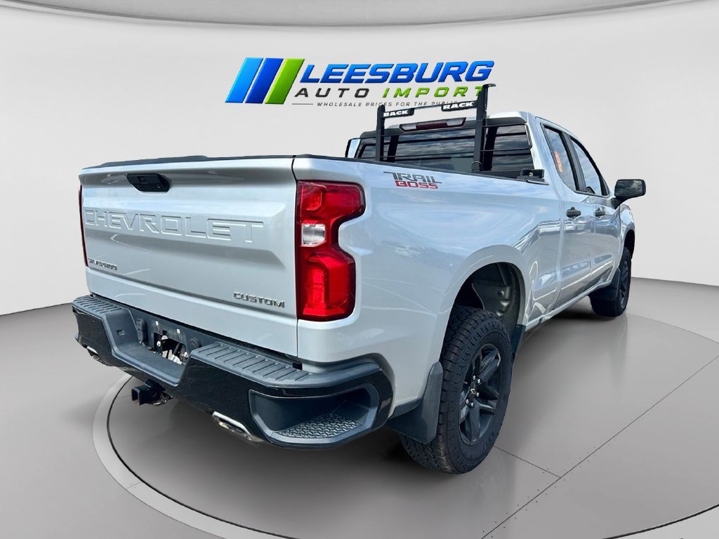 Used 2019 Chevrolet Silverado 1500 Custom Trail Boss w/ Custom Convenience Package AWD/4WD image 3