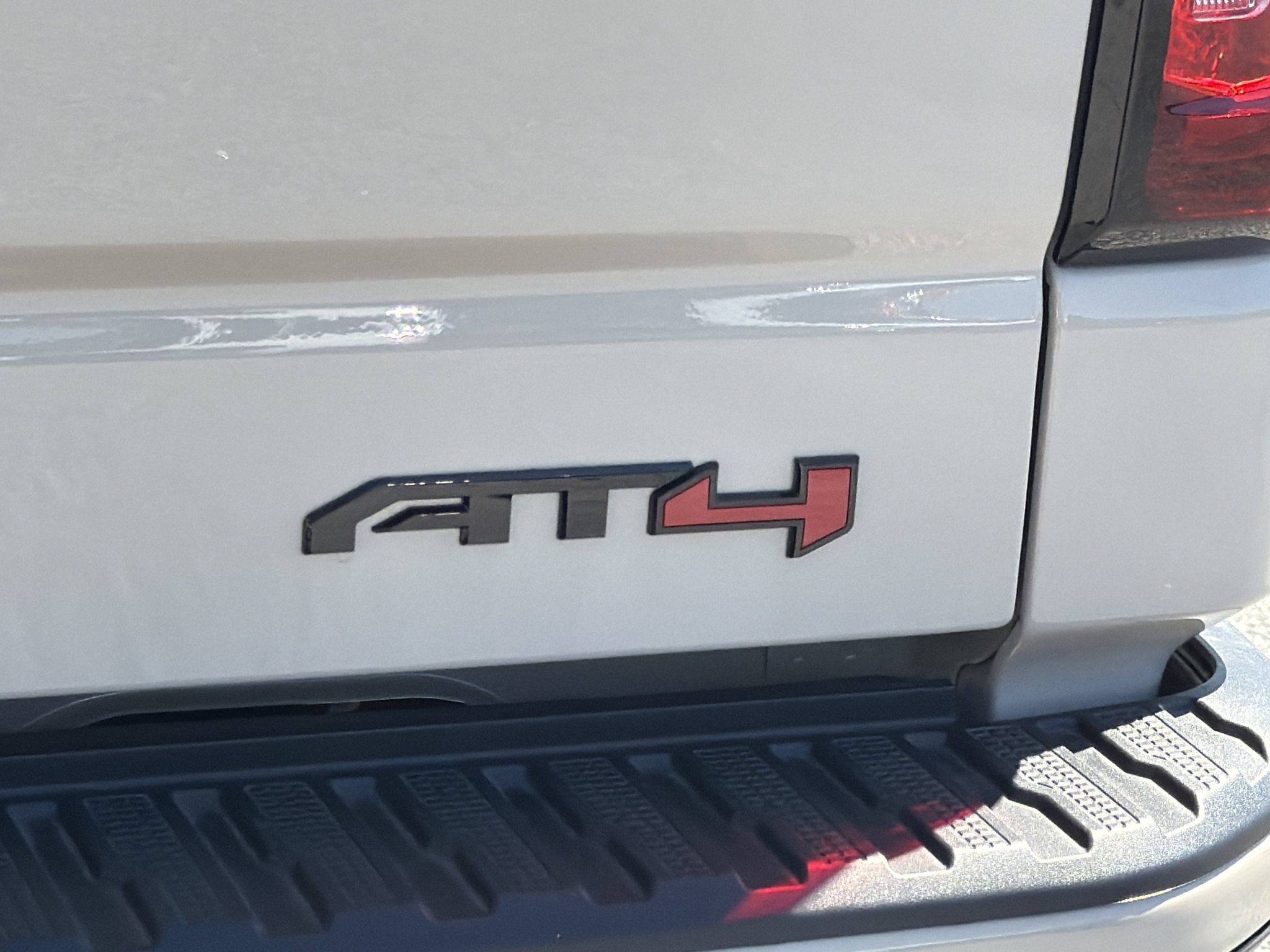 New 2026 GMC Sierra 1500 AT4 w/ Technology Package AWD/4WD image 23
