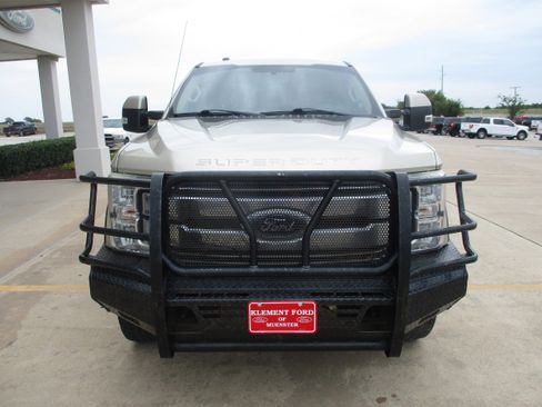 Used 2017 Ford F250 Lariat w/ Lariat Value Package image 13