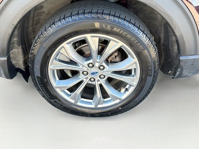 Used 2023 Ford Explorer Limited w/ Limited Technology Package AWD/4WD image 28